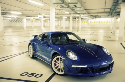 Unique Porsche 911 Carrera 4S built to celebrate 5M fans on Facebook